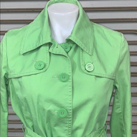 Talbots size 6 belted button up jacket - Picture 4 of 8